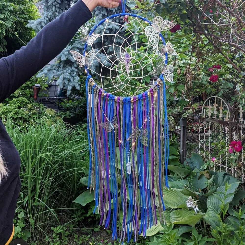 Hand-made indoor/outdoor dreamcatcher